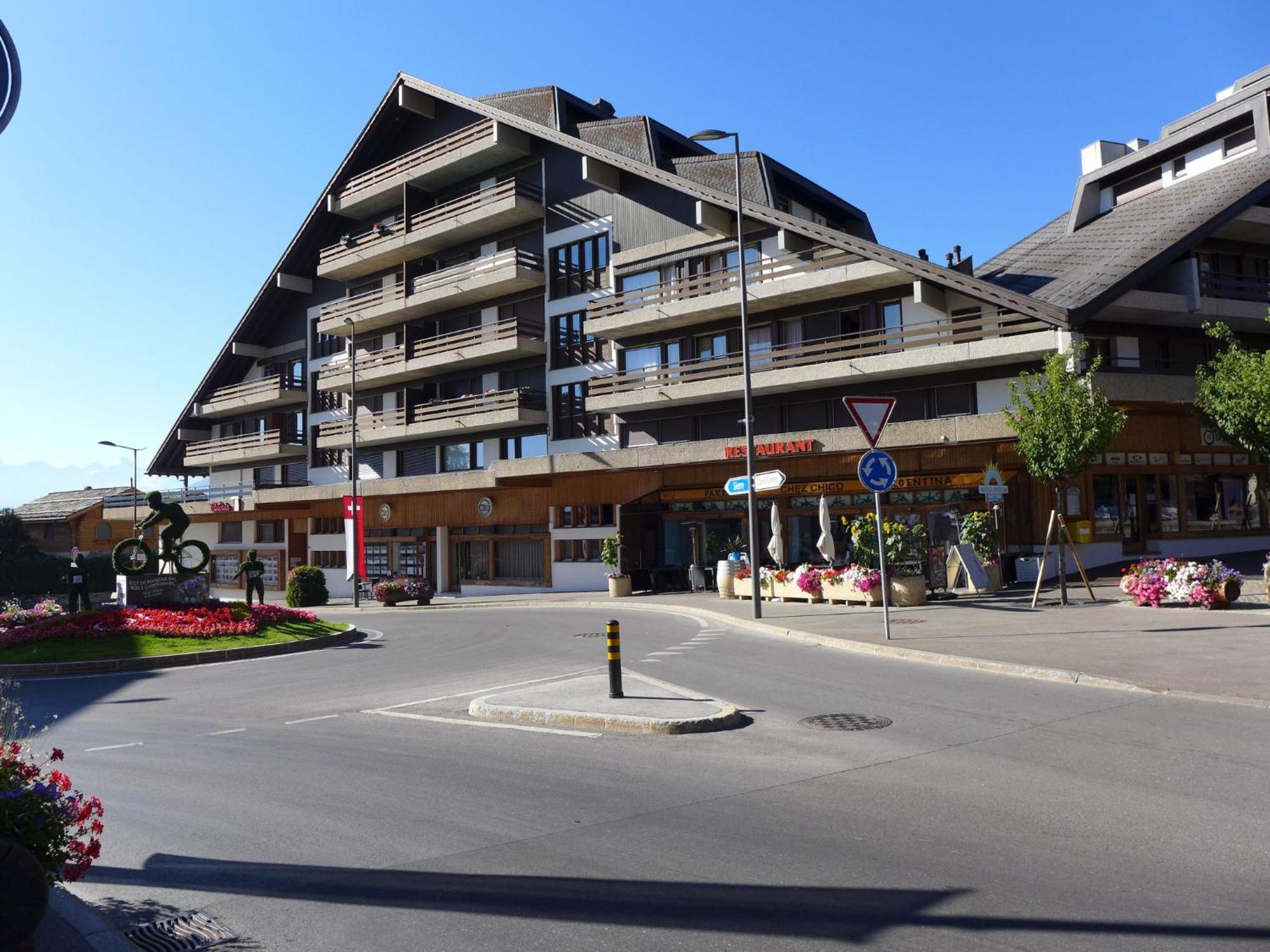 Apartment Victoria A-B-C-2 By Interhome Crans-Montana Exterior photo